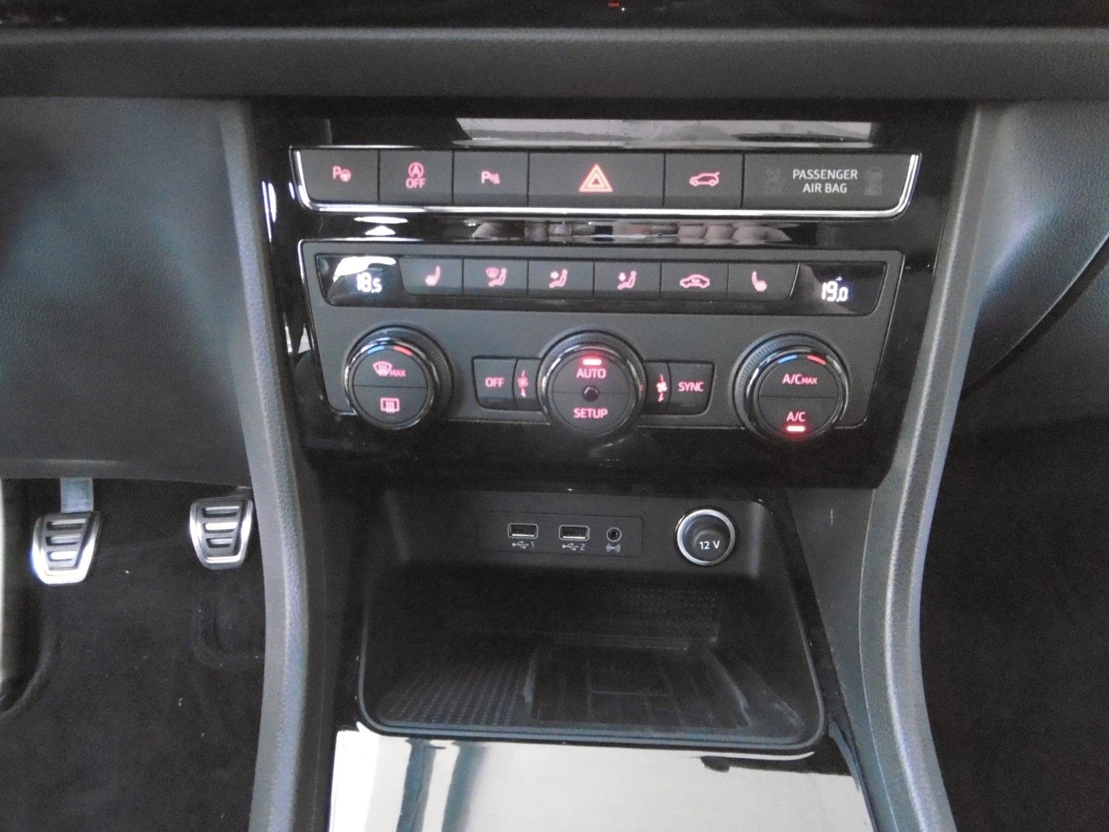 Fahrzeugabbildung Seat Ateca 1.5 TSi, FR Black-Paket*BeatsAudio*AHK