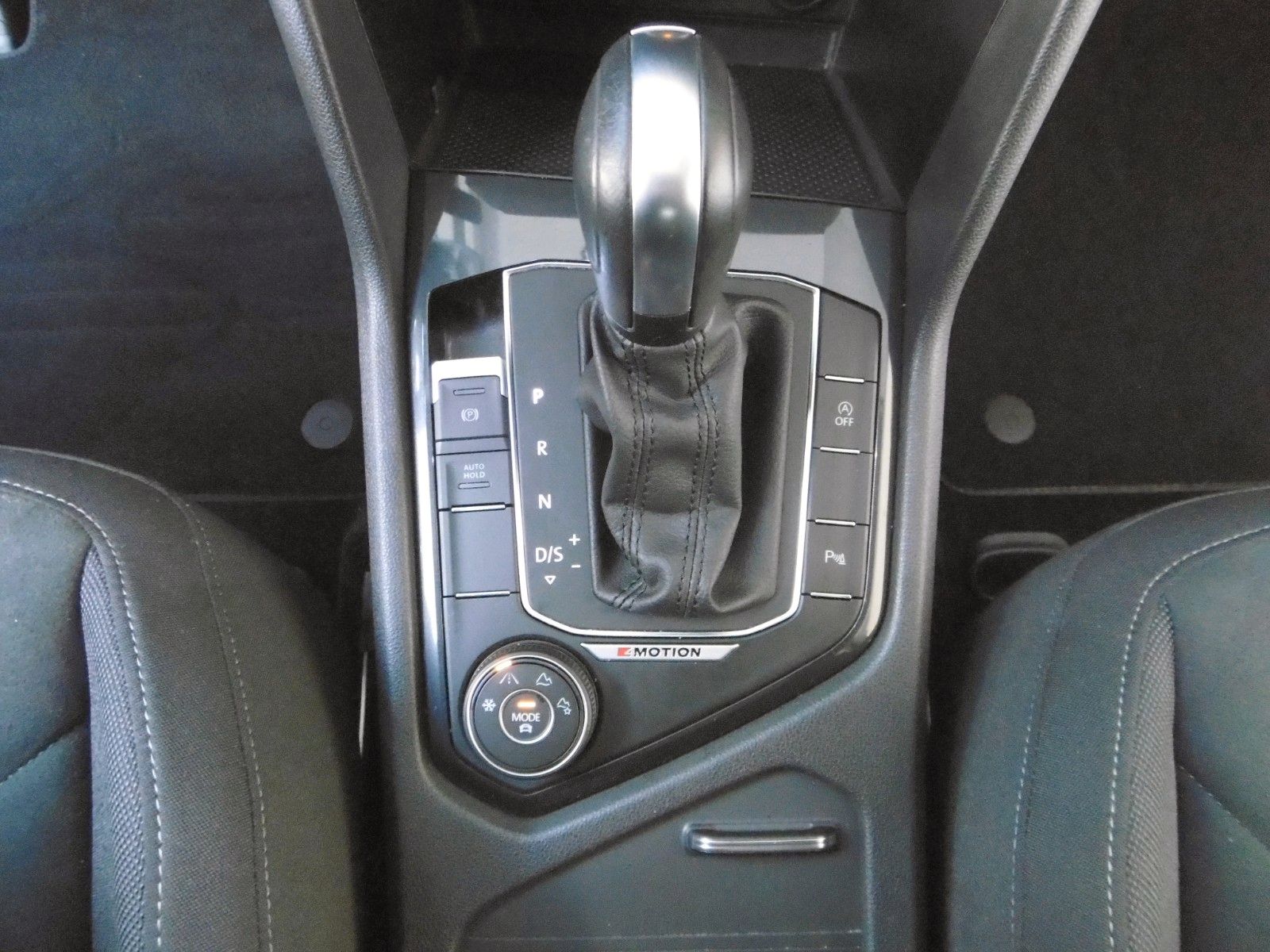 Fahrzeugabbildung Volkswagen Tiguan 2.0 TSI Highline 4Motion