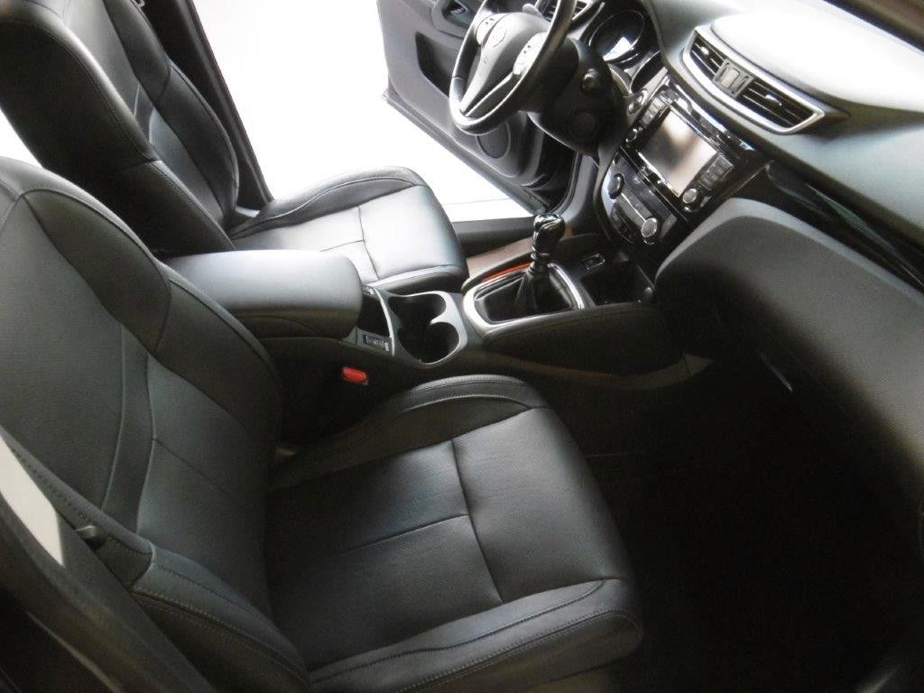 Fahrzeugabbildung Nissan Qashqai  Tekna Grande *Navi* Panoramadach*Leder