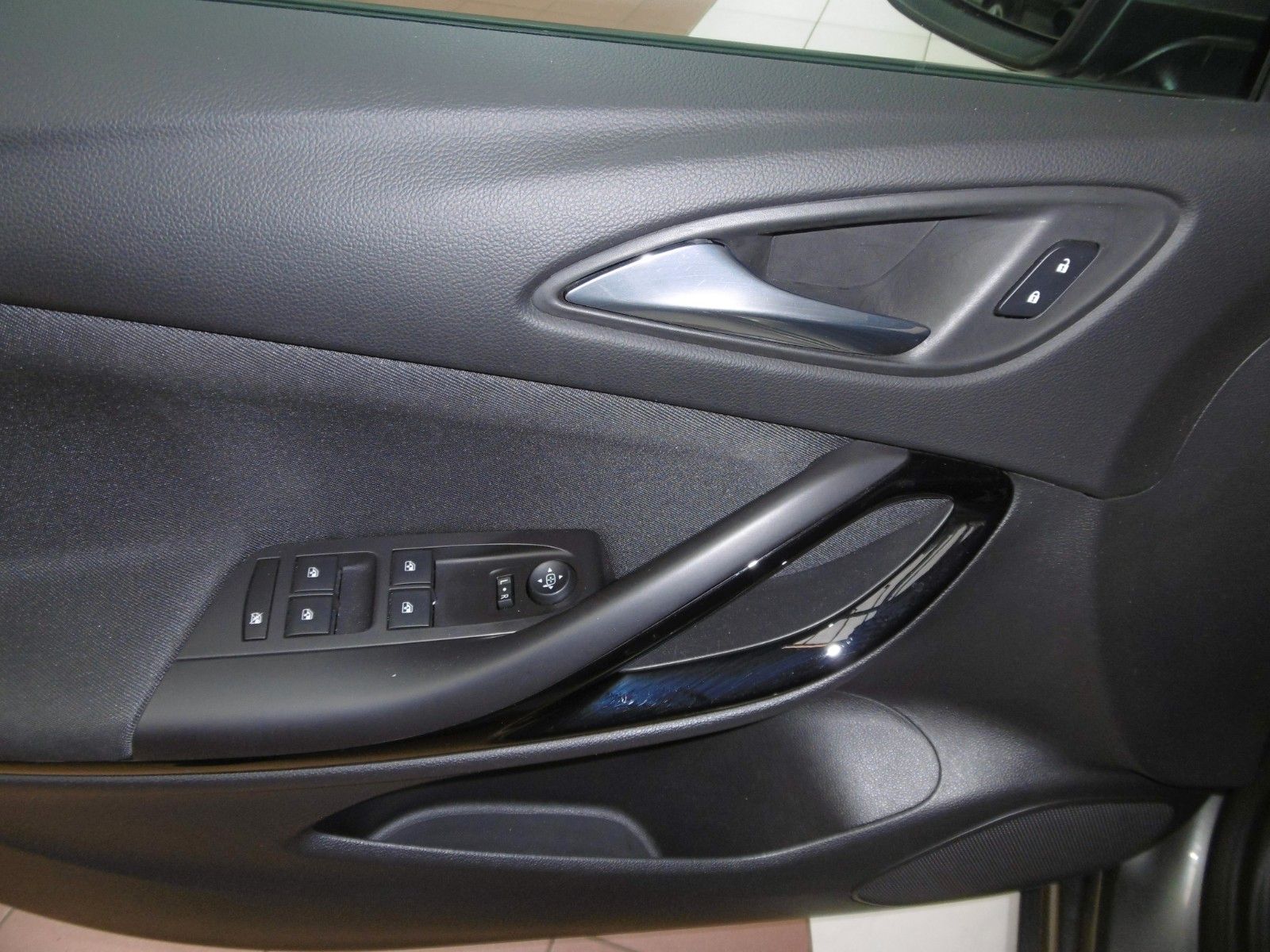 Fahrzeugabbildung Opel Astra K  1.0 Turbo ecoFlex Dynamic 5trg. Navi*LM