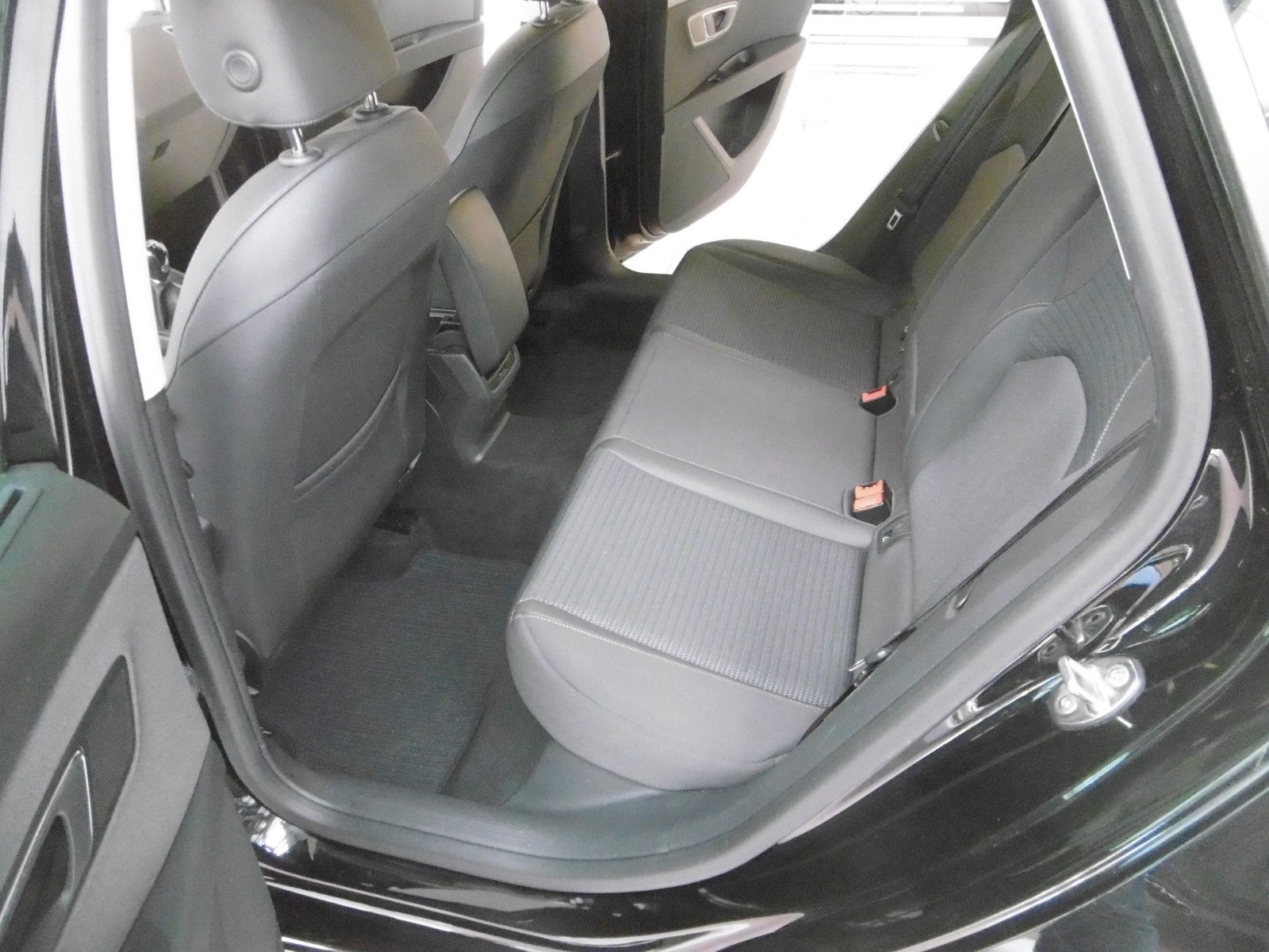 Fahrzeugabbildung SEAT Leon ST 2.0 TDI Xcellence*NAVI*Kamera*LM*TOP!!!!
