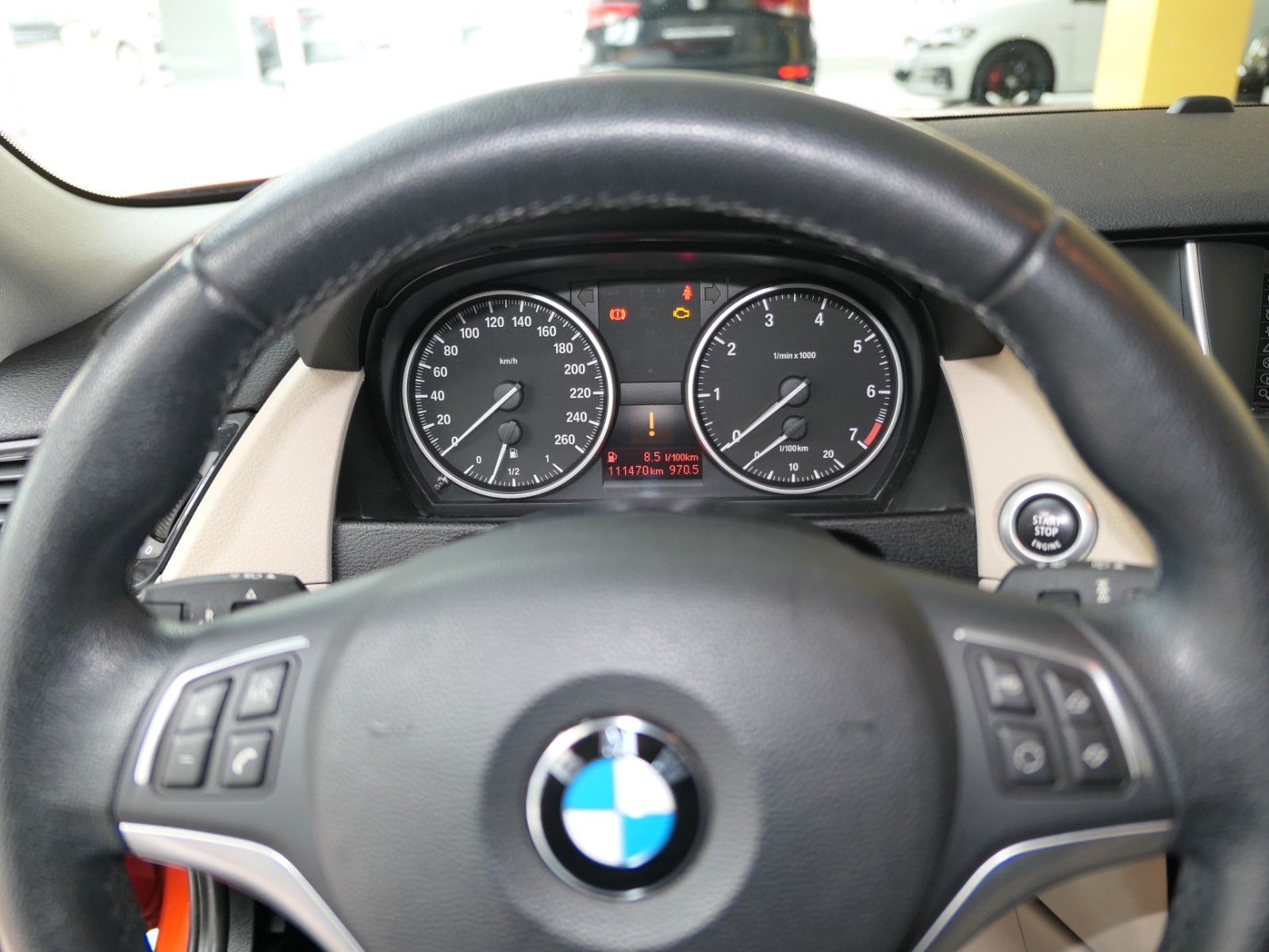 Fahrzeugabbildung BMW X1 sDrive 18i *X-Line*NAVI*LM18"LEDER" 8fach LM