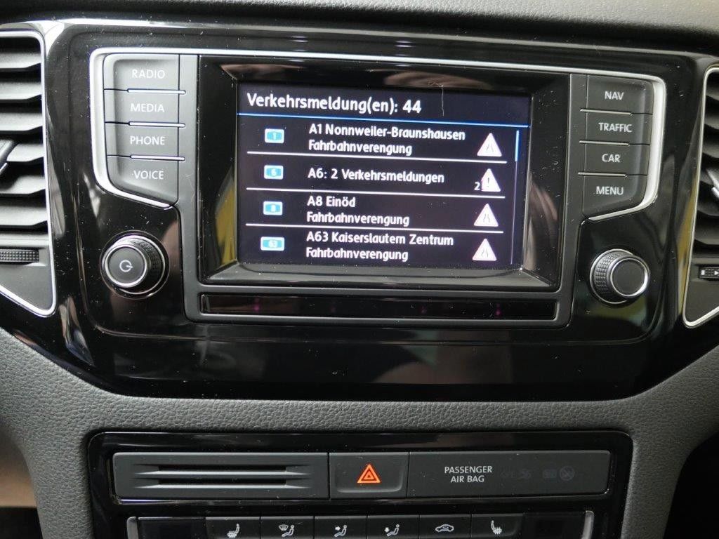 Fahrzeugabbildung Volkswagen Golf Sportsvan TSI Highline Navi LM Sportp Xenon