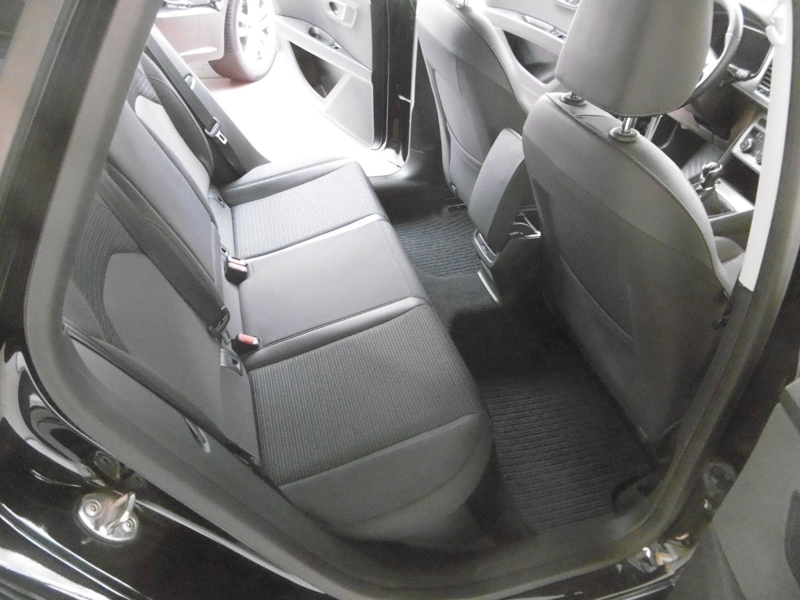 Fahrzeugabbildung SEAT Leon ST 2.0 TDI Xcellence*NAVI*Kamera*LM*TOP!!!!