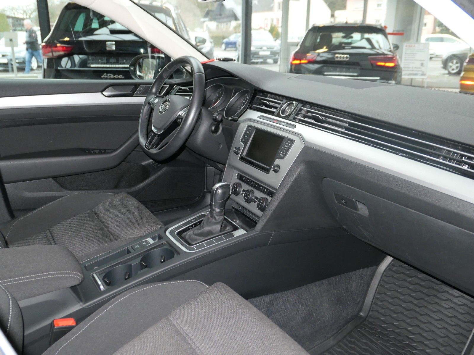 Fahrzeugabbildung Volkswagen Passat Variant TSI Comfortline DSG Automtik NAVI