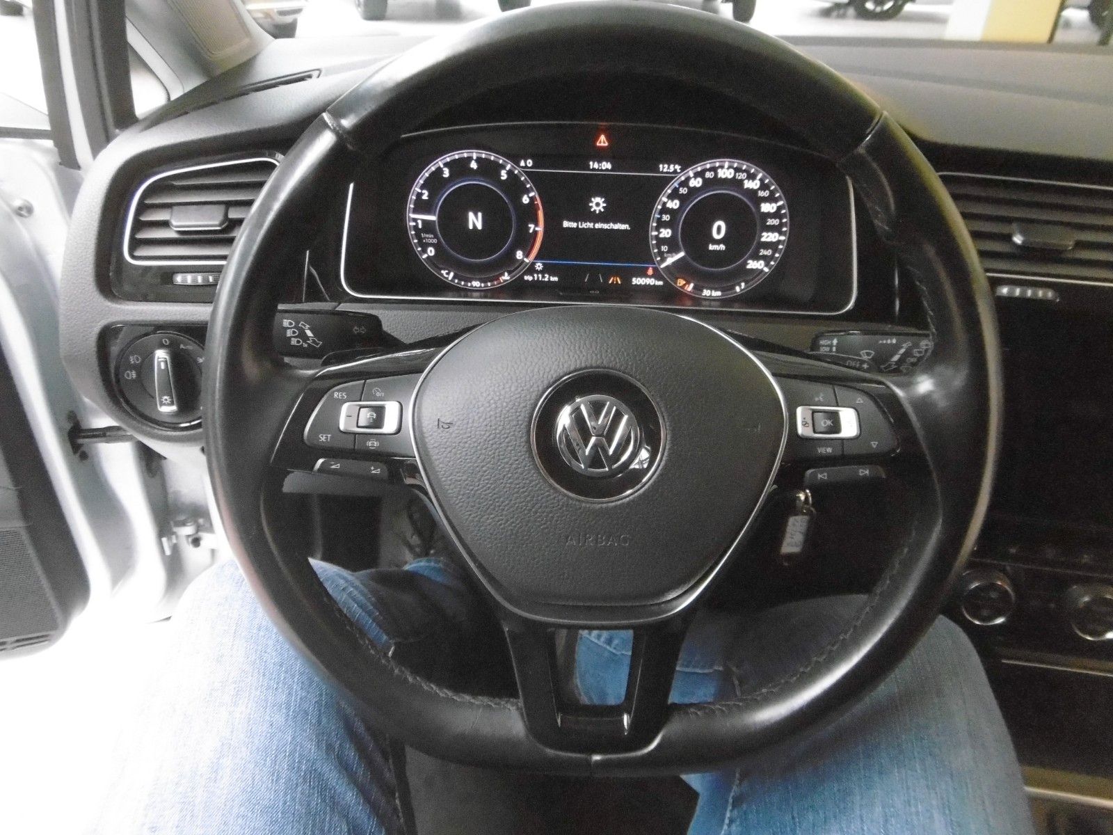 Fahrzeugabbildung Volkswagen Golf 1.5 TSI Highline Navi*LM*Rückfahrk. DSG