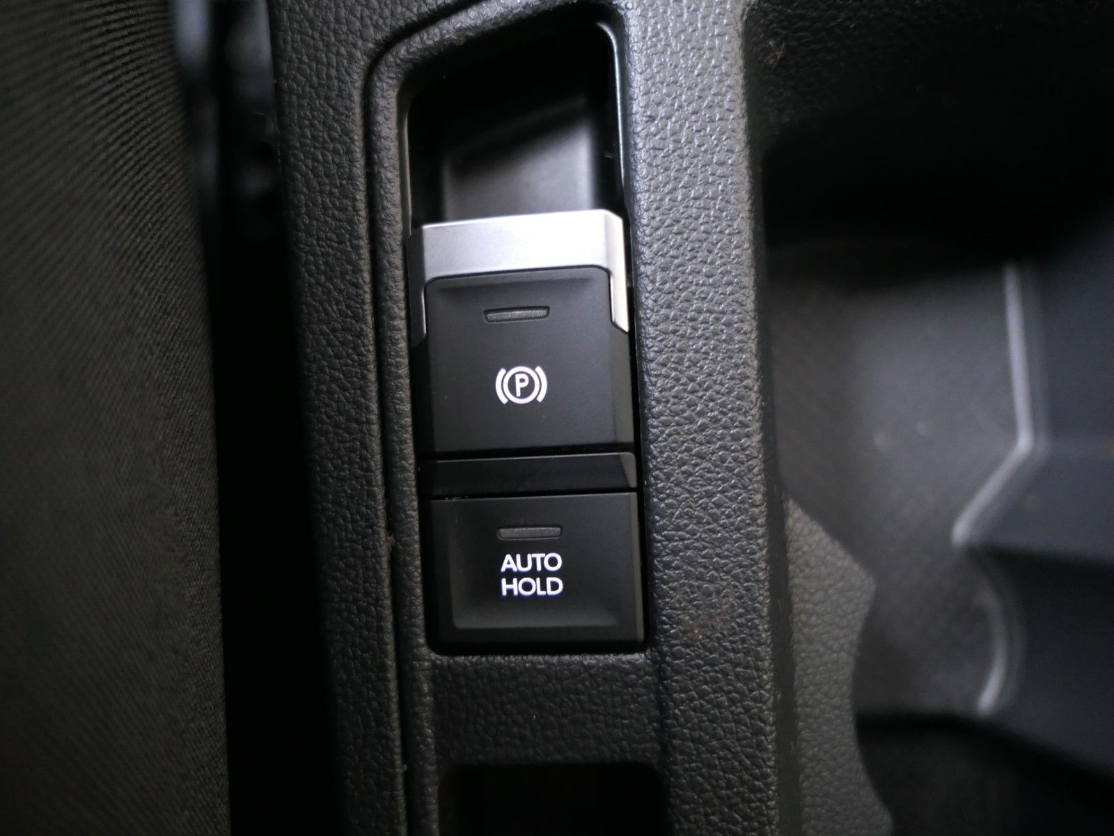 Fahrzeugabbildung Volkswagen T-Roc 1.5 TSI DSG*Navi*LM*AHK*