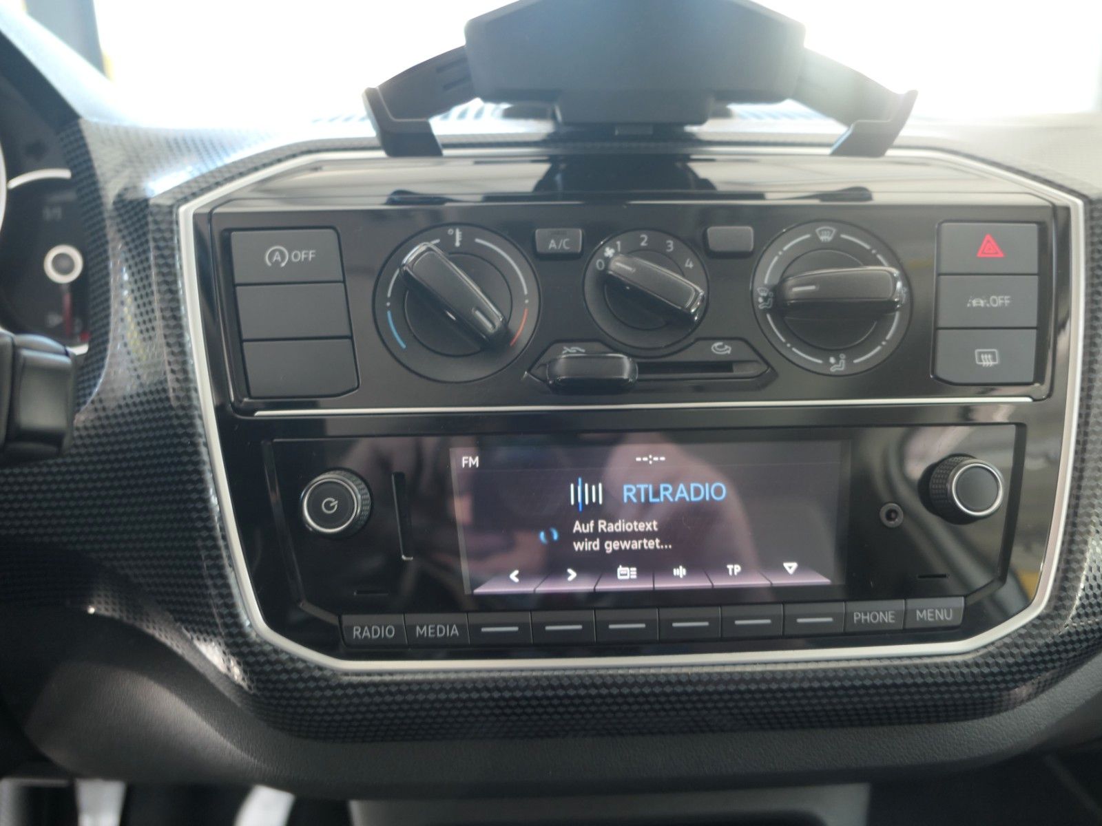 Fahrzeugabbildung Volkswagen up! Move  1.Hand*Klima*el. FH* Rückfahrkamera