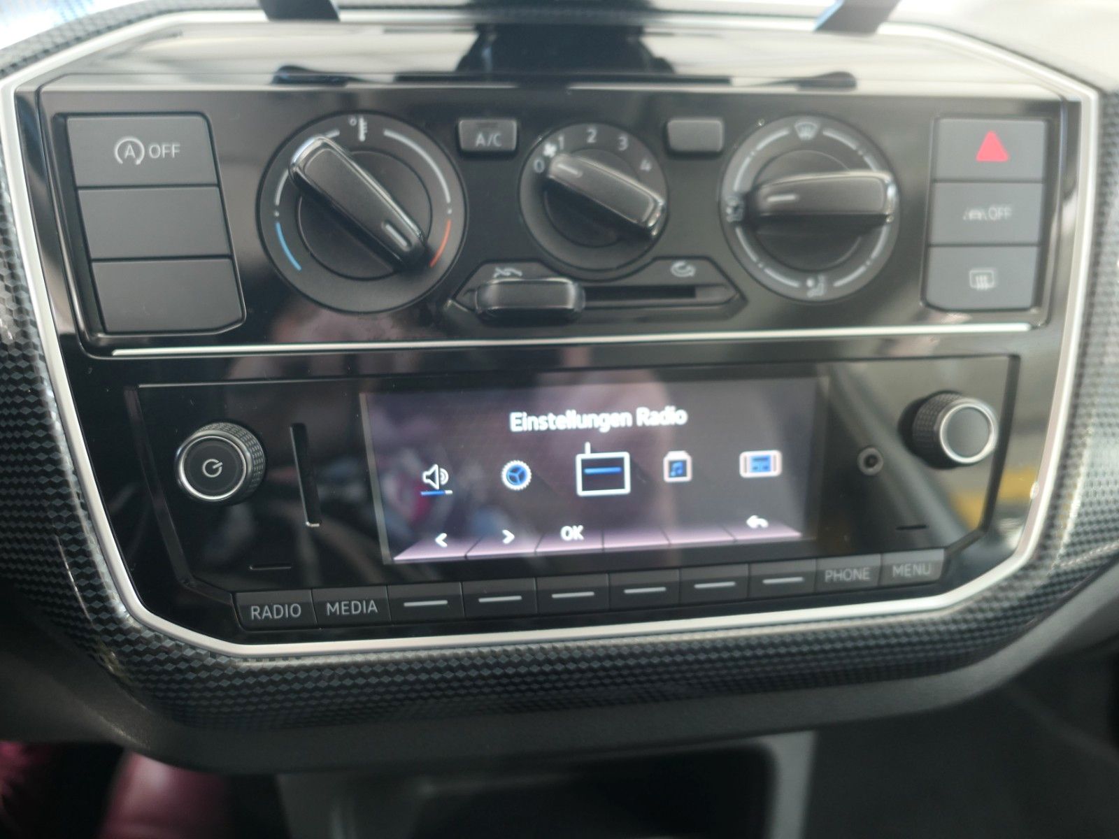 Fahrzeugabbildung Volkswagen up! Move  1.Hand*Klima*el. FH* Rückfahrkamera