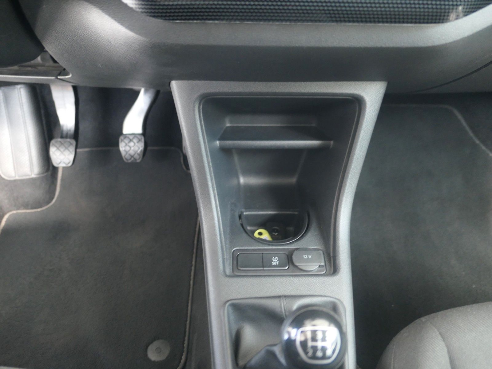 Fahrzeugabbildung Volkswagen up! Move  1.Hand*Klima*el. FH* Rückfahrkamera