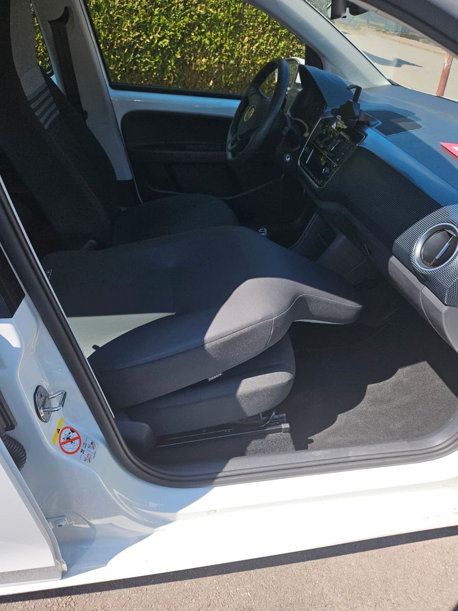 Fahrzeugabbildung Volkswagen up! move up RFK*4Türen*Bluetooth*Klima*Tempomat