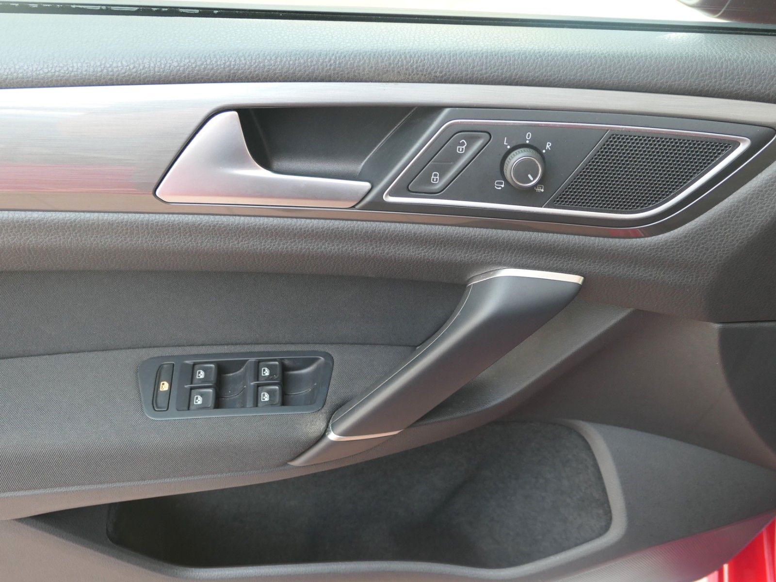 Fahrzeugabbildung Volkswagen Golf Sportsvan VII DSG SHZ LM  1.Hand TOP