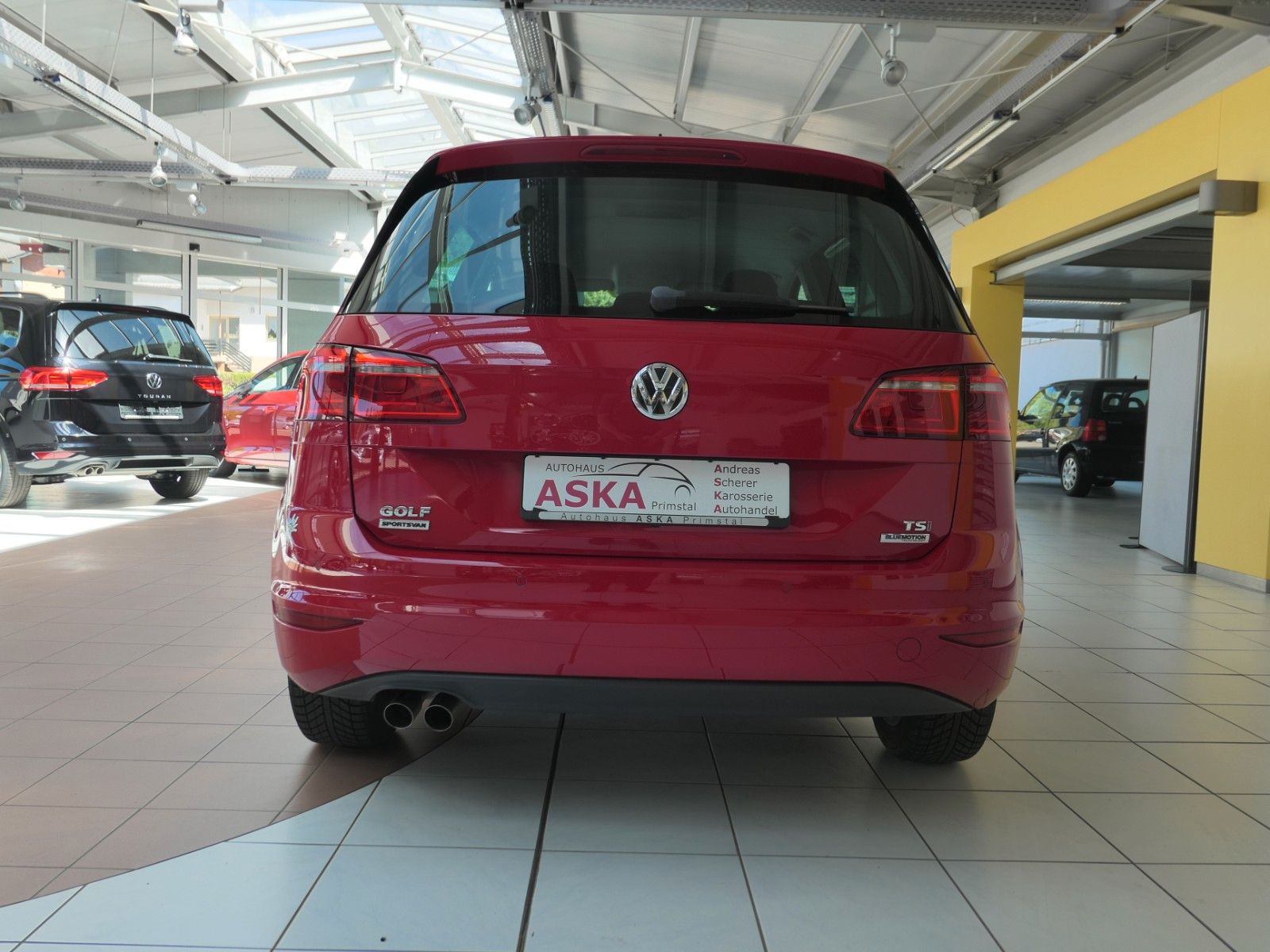 Fahrzeugabbildung Volkswagen Golf Sportsvan VII DSG SHZ LM  1.Hand TOP