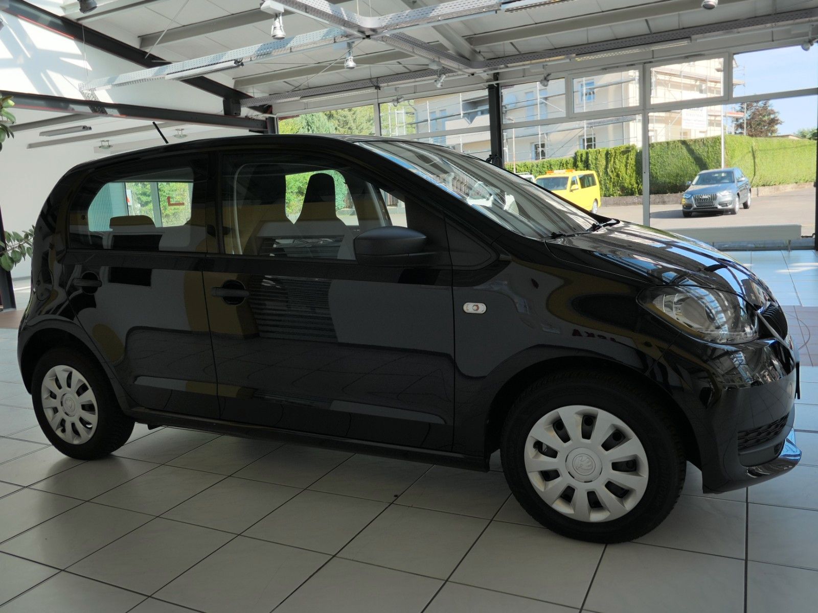 Fahrzeugabbildung SKODA Citigo Active 4 Türen*Klimaanlage*el. FH*ZV Funk