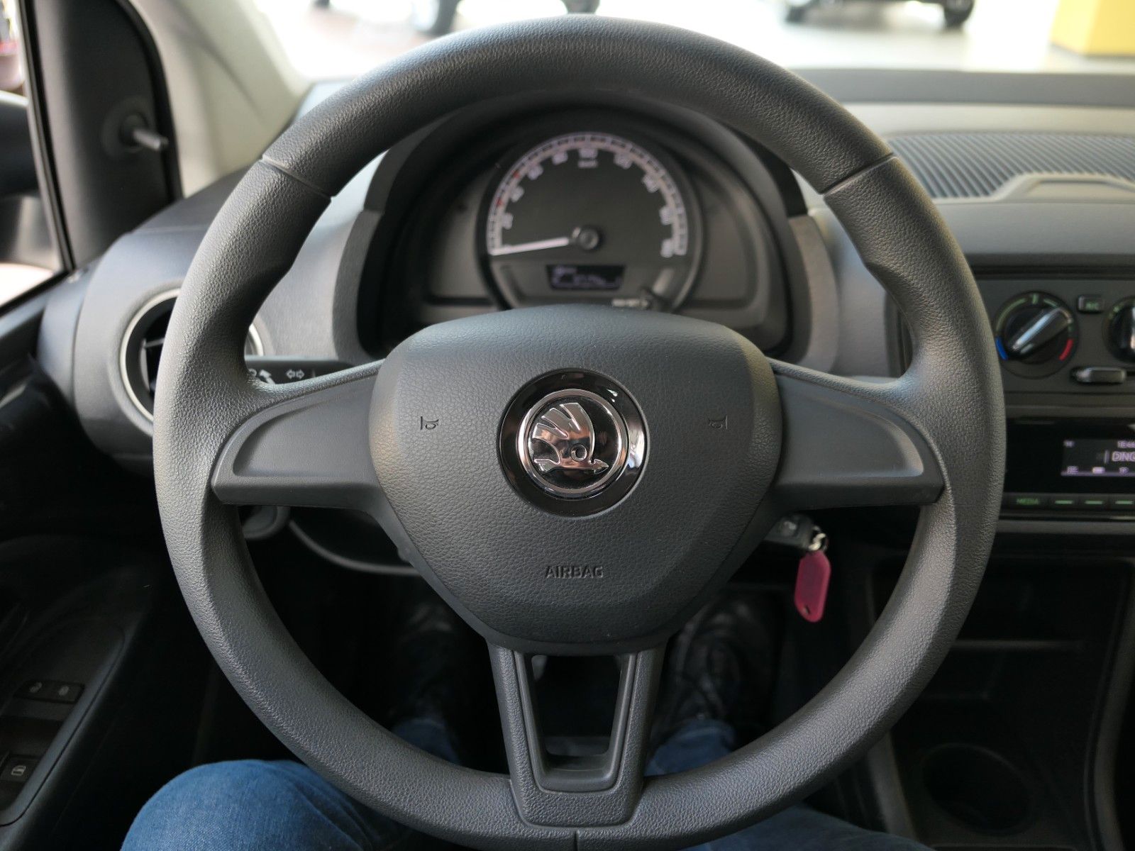 Fahrzeugabbildung SKODA Citigo Active 4 Türen*Klimaanlage*el. FH*ZV Funk