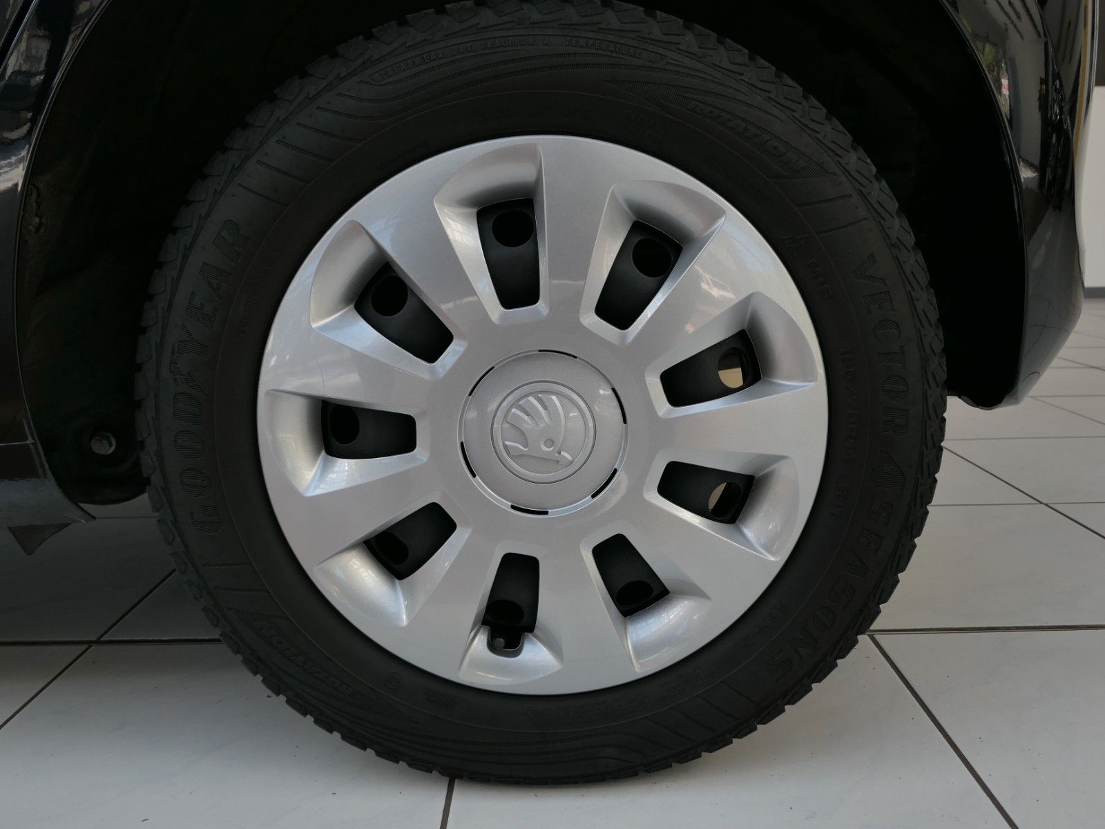 Fahrzeugabbildung SKODA Citigo Active 4 Türen*Klimaanlage*el. FH*ZV Funk