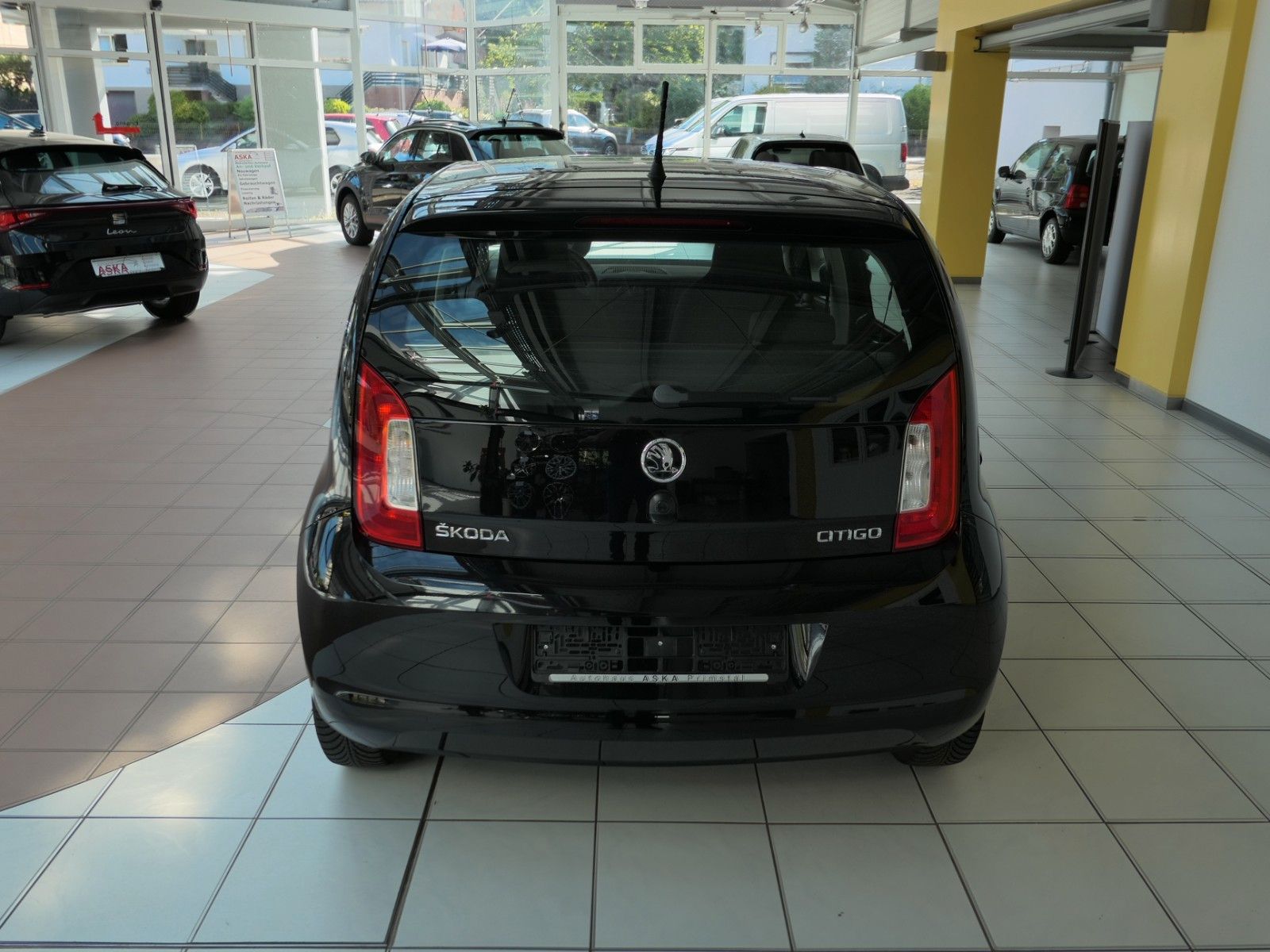 Fahrzeugabbildung SKODA Citigo Active 4 Türen*Klimaanlage*el. FH*ZV Funk