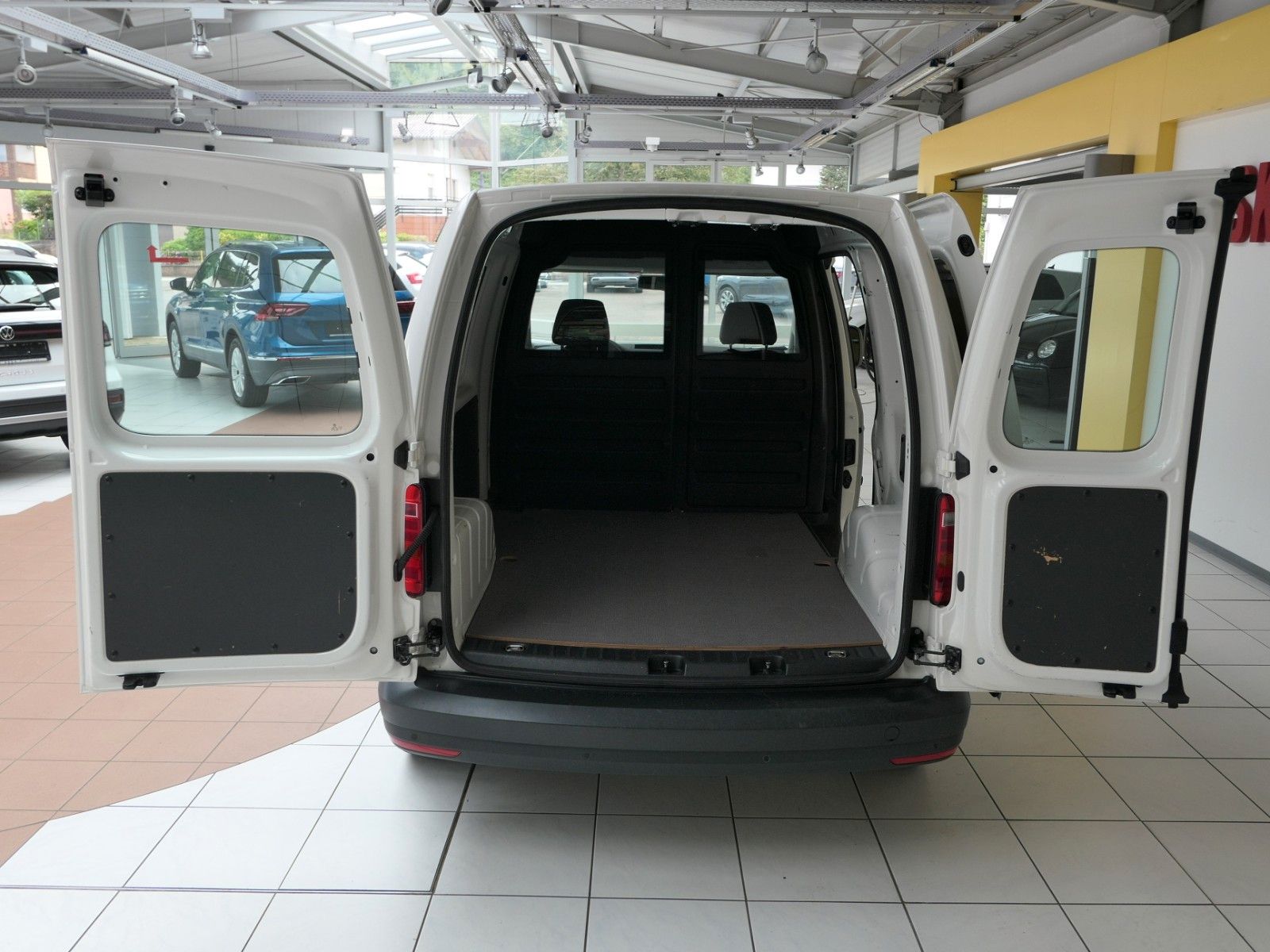 Fahrzeugabbildung Volkswagen Caddy Kasten 2.0 TDi Klima, PDC, Heckflügeltür