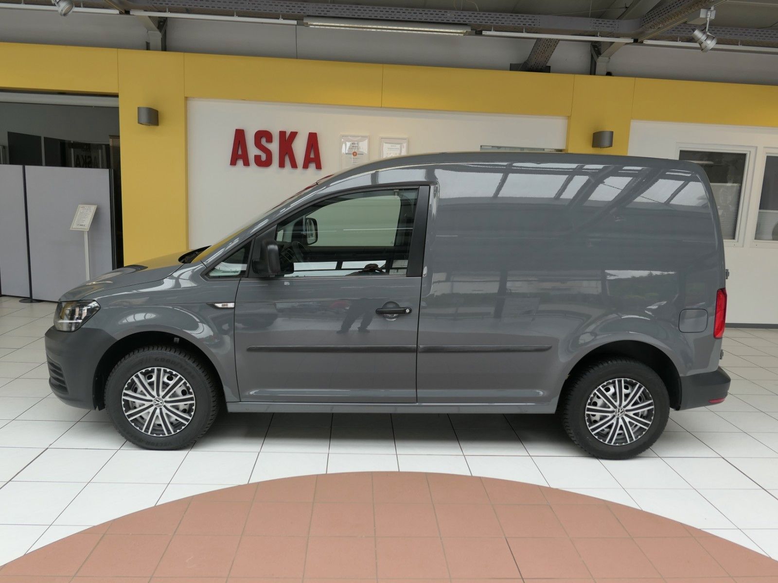 Fahrzeugabbildung Volkswagen Caddy 2.0 TDI  Kasten zul.Gesamtgewicht 3,7 t