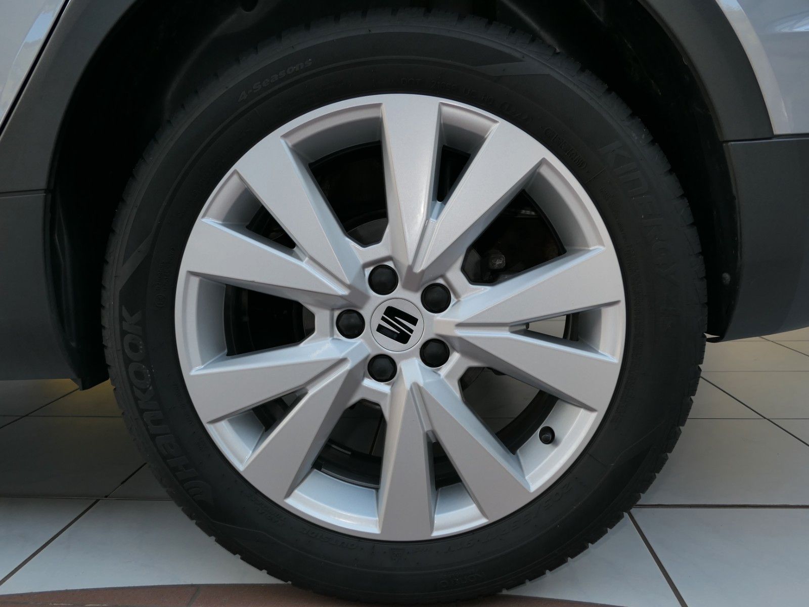 Fahrzeugabbildung SEAT Arona Xperience Navi*SeatConnect*FullLED*LM*TOP