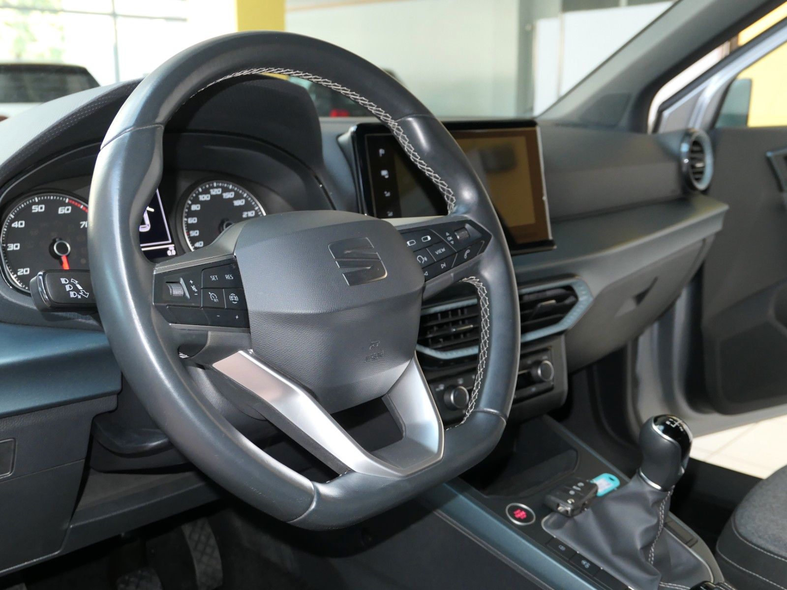 Fahrzeugabbildung SEAT Arona Xperience Navi*SeatConnect*FullLED*LM*TOP