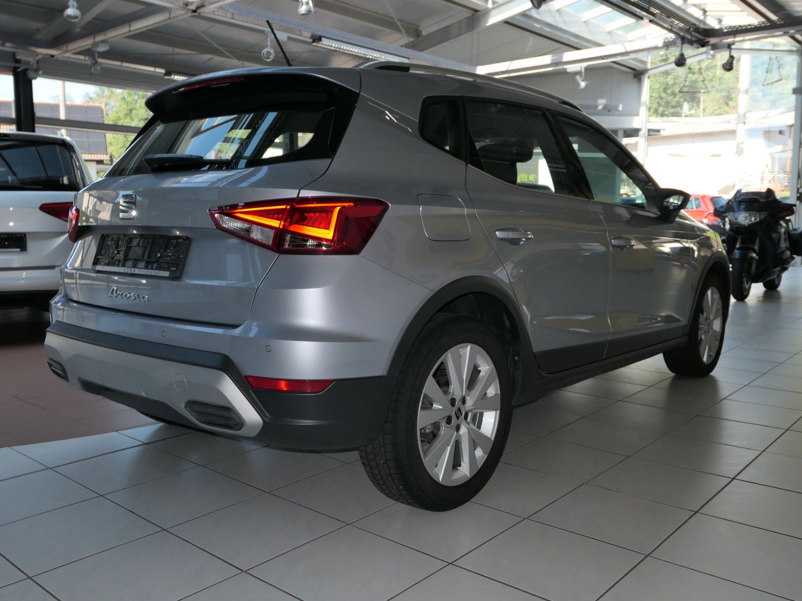 Fahrzeugabbildung SEAT Arona Xperience Navi*SeatConnect*FullLED*LM*TOP