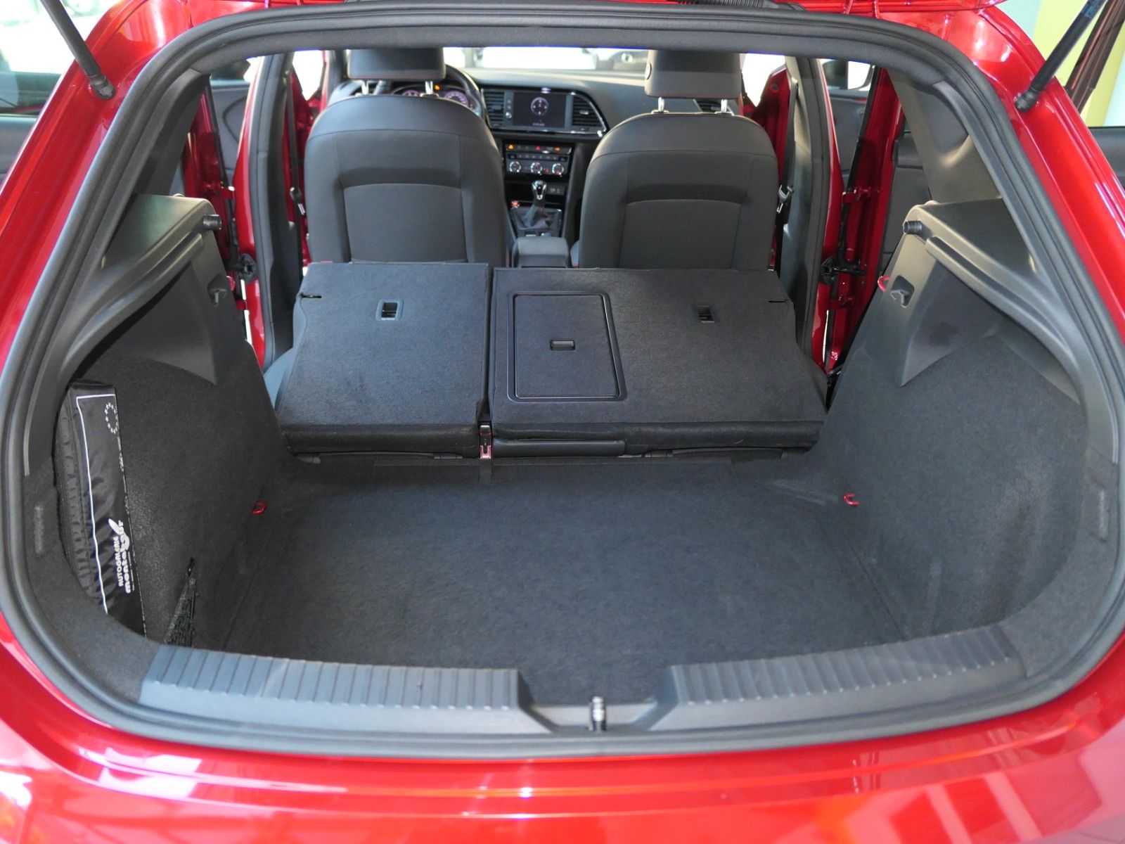 Fahrzeugabbildung SEAT Leon 1.5 FR Black Edit.*LM*NAVI*ACC*Soundsy.Subw