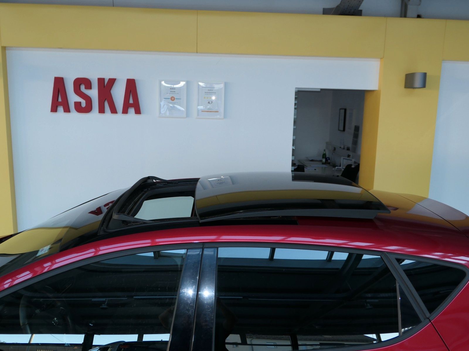 Fahrzeugabbildung SEAT Leon 1.5 FR Black Edit.*LM*NAVI*ACC*Soundsy.Subw