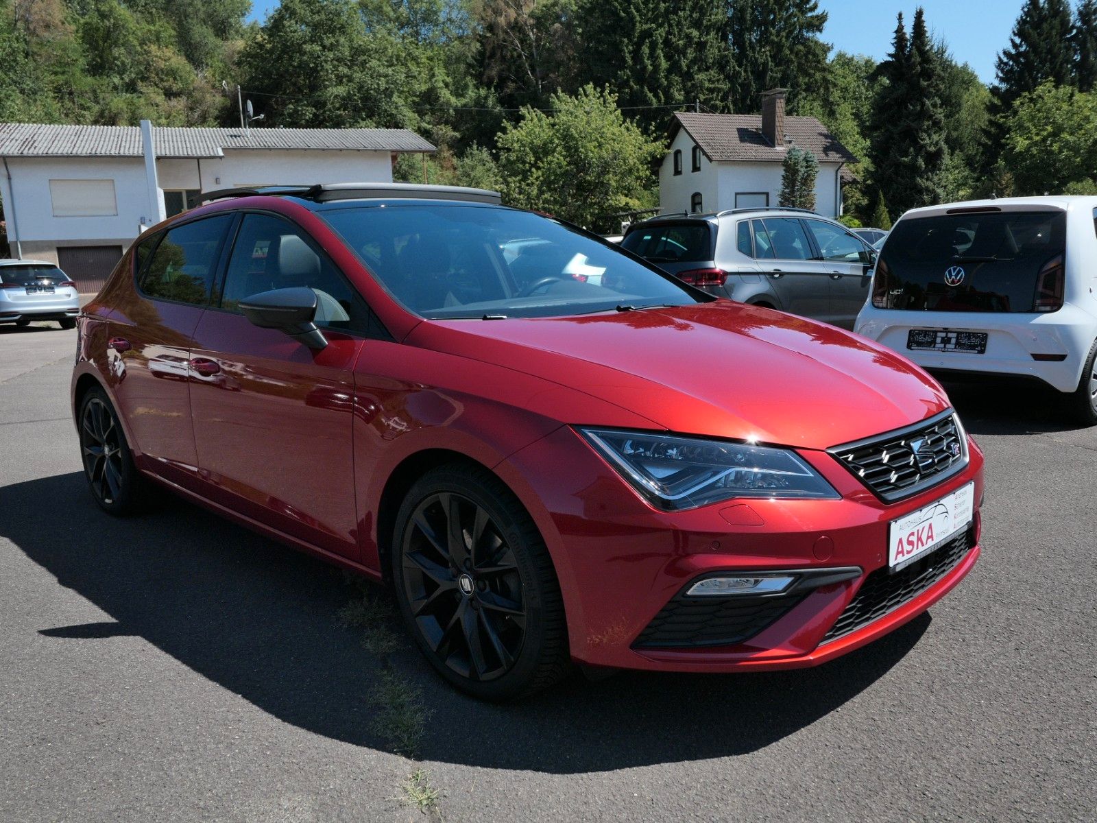 Fahrzeugabbildung SEAT Leon 1.5 FR Black Edit.*LM*NAVI*ACC*Soundsy.Subw