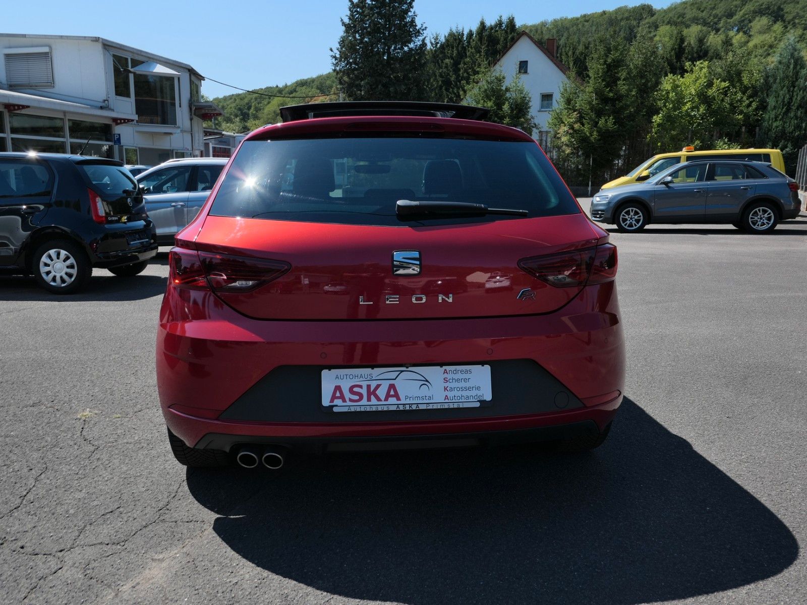 Fahrzeugabbildung SEAT Leon 1.5 FR Black Edit.*LM*NAVI*ACC*Soundsy.Subw