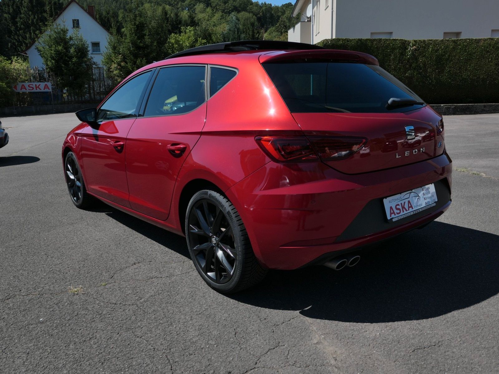 Fahrzeugabbildung SEAT Leon 1.5 FR Black Edit.*LM*NAVI*ACC*Soundsy.Subw