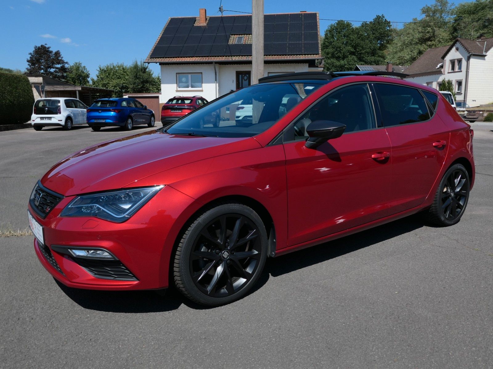 Fahrzeugabbildung SEAT Leon 1.5 FR Black Edit.*LM*NAVI*ACC*Soundsy.Subw