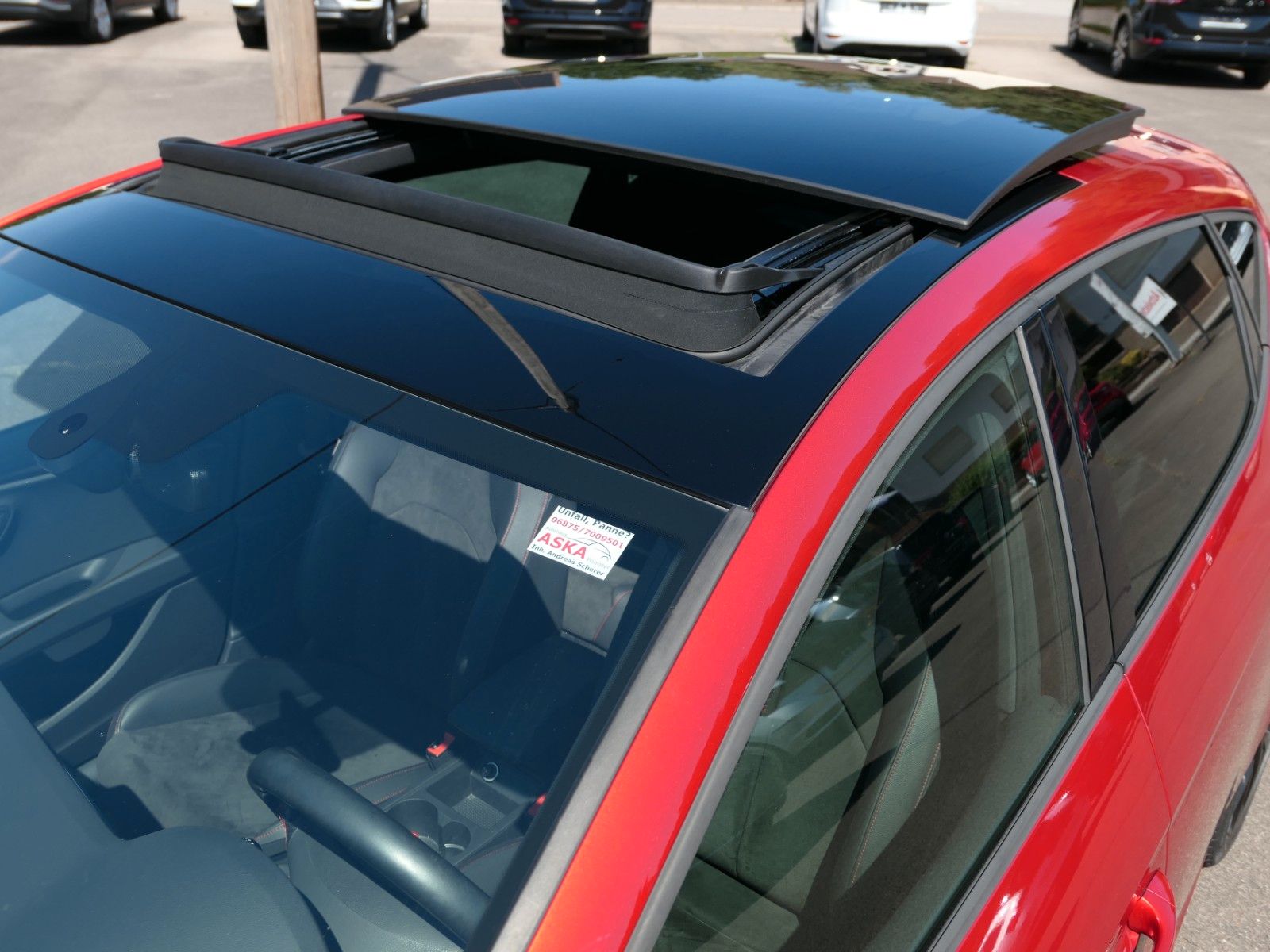 Fahrzeugabbildung SEAT Leon 1.5 FR Black Edit.*LM*NAVI*ACC*Soundsy.Subw