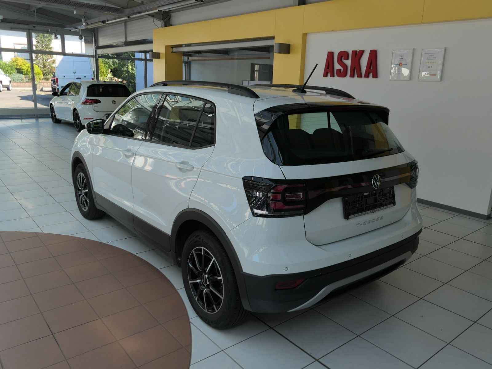 Fahrzeugabbildung Volkswagen T-Cross Life*AppConnect* SHZ*LM*Notbremsass.