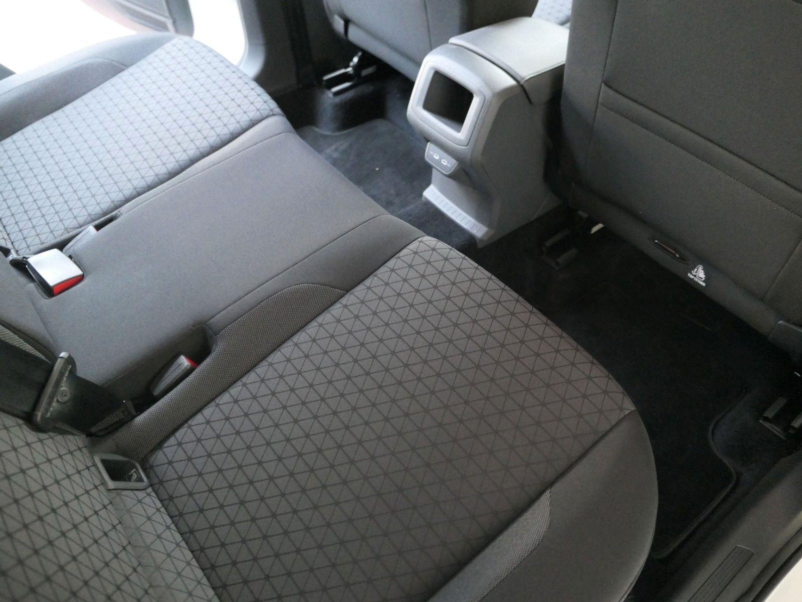 Fahrzeugabbildung Volkswagen T-Cross Life*AppConnect* SHZ*LM*Notbremsass.