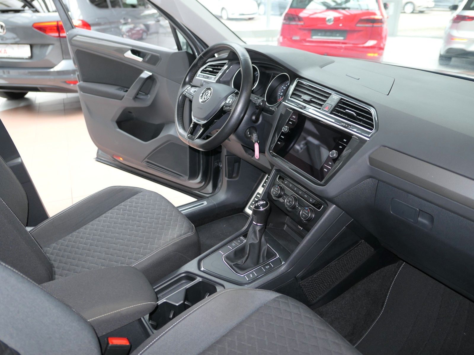 Fahrzeugabbildung Volkswagen Tiguan 1.5 TSI  Modell 2019*ACC*NAVI*LM*AHK*