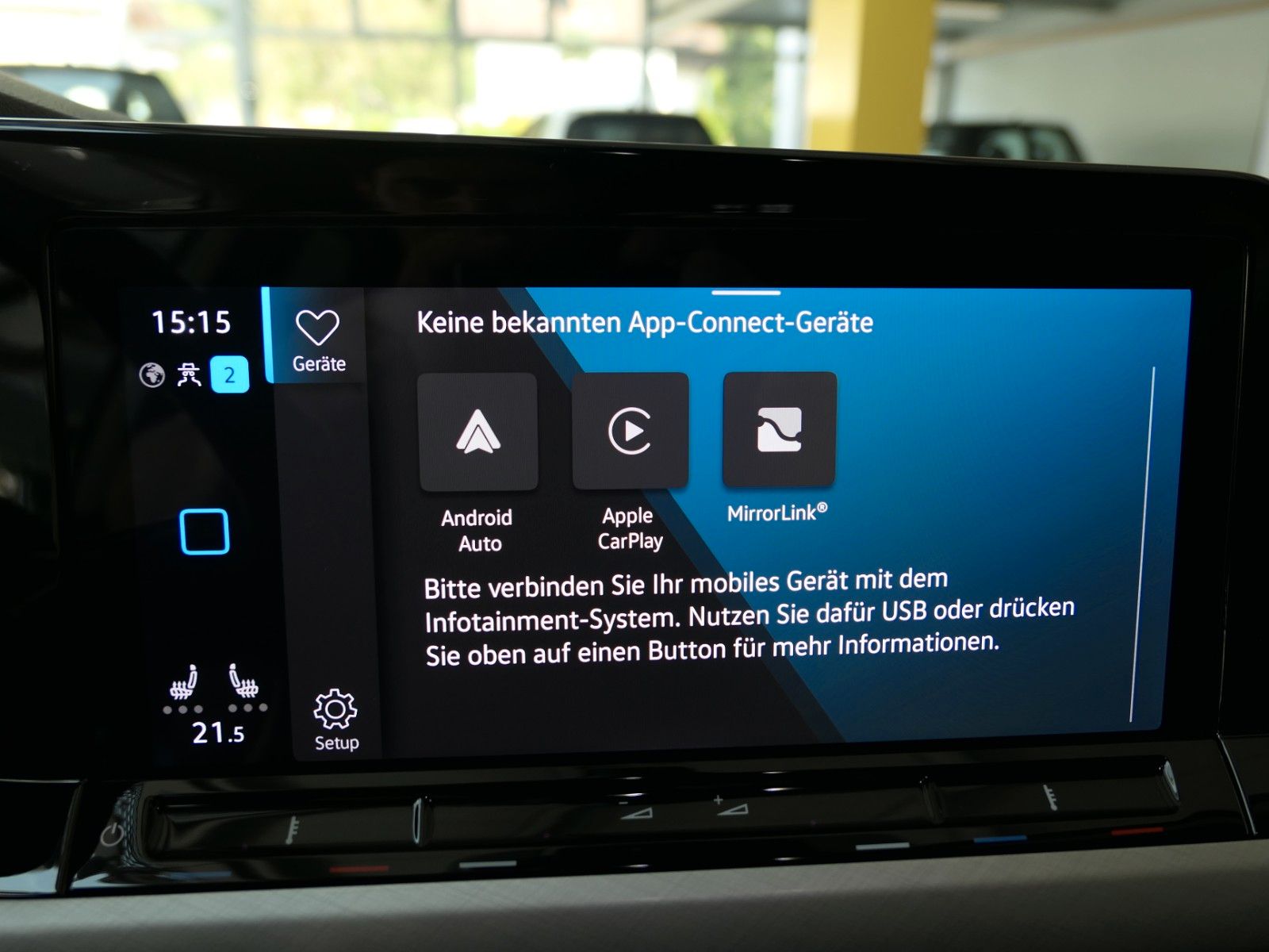 Fahrzeugabbildung Volkswagen Golf VIII 1.5 TSI  BMT NAVI + AppConnect*ACC*PDC