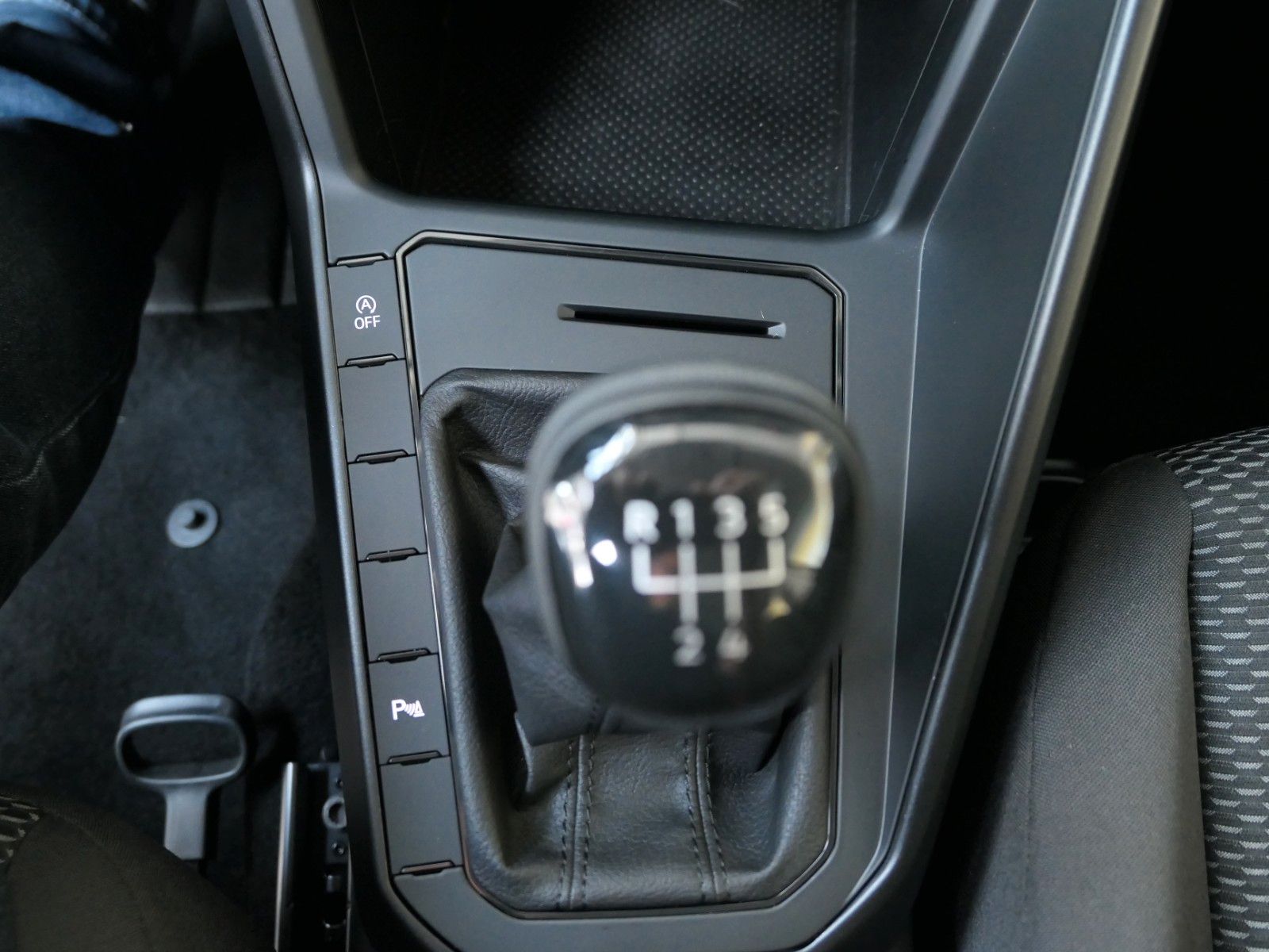 Fahrzeugabbildung Volkswagen Taigo TSI,PDC v+h*Klima*LED Scheinwerfer*wie neu