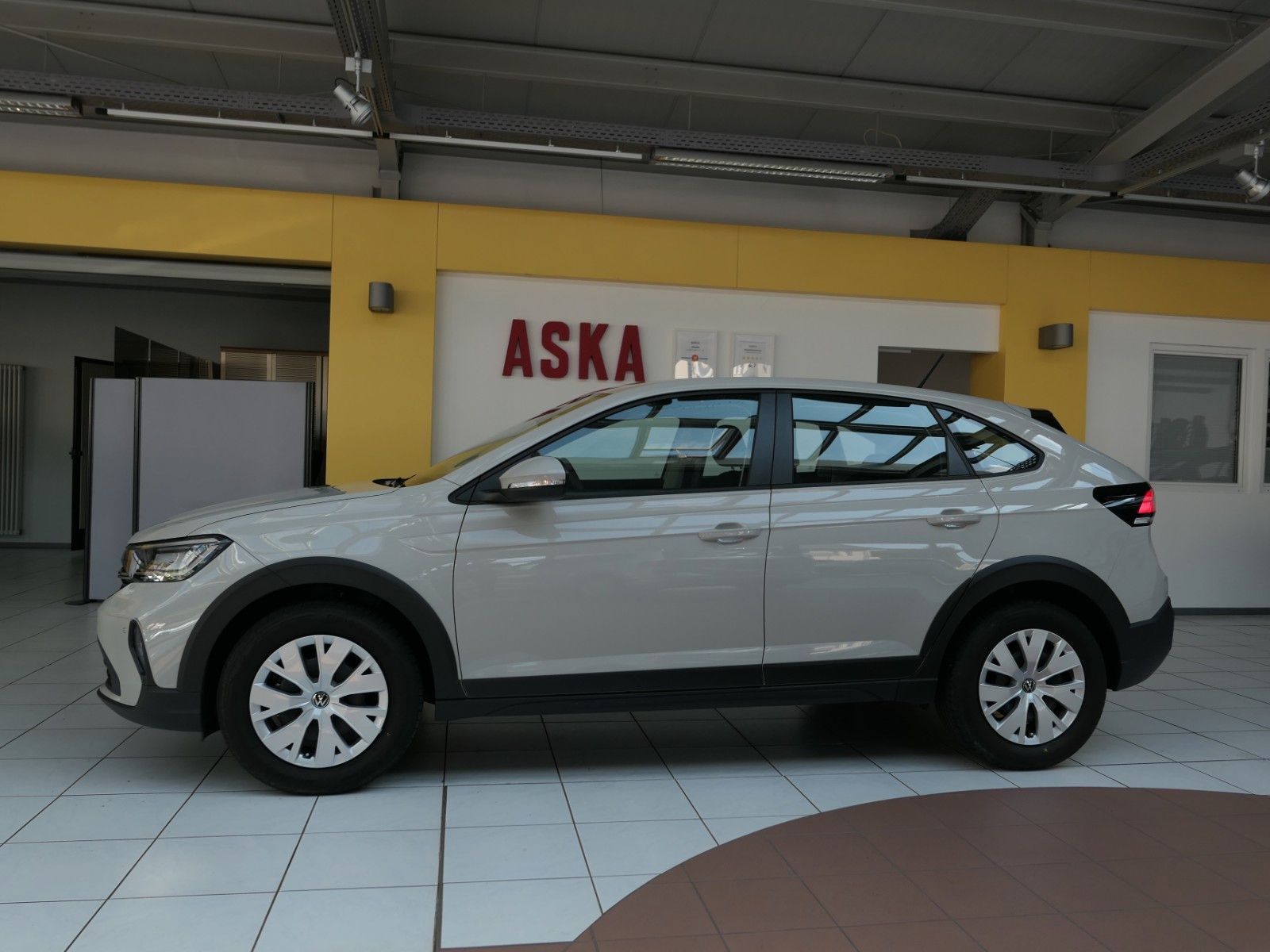 Fahrzeugabbildung Volkswagen Taigo TSI,PDC v+h*Klima*LED Scheinwerfer*wie neu