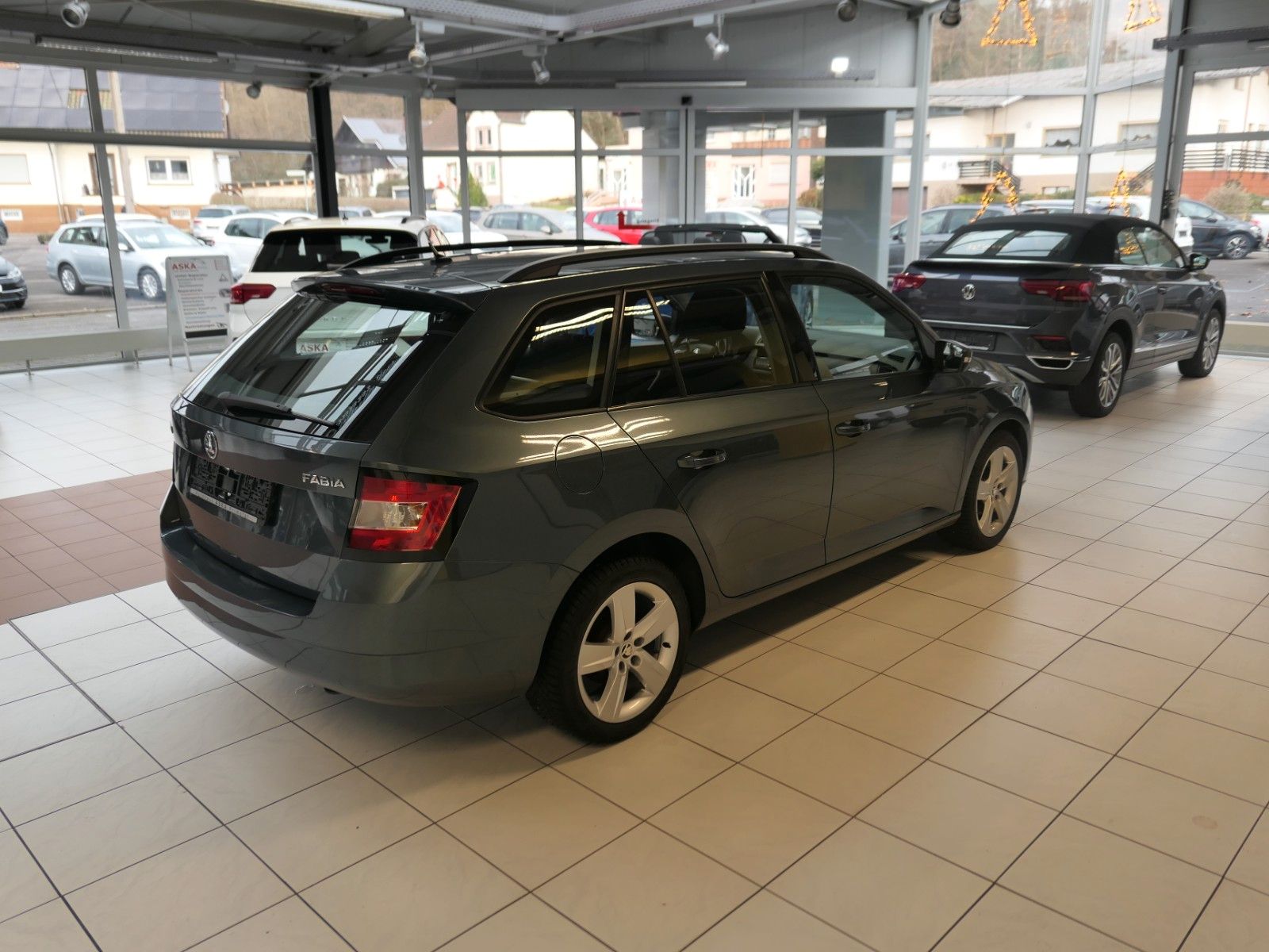 Fahrzeugabbildung SKODA Fabia Combi Active