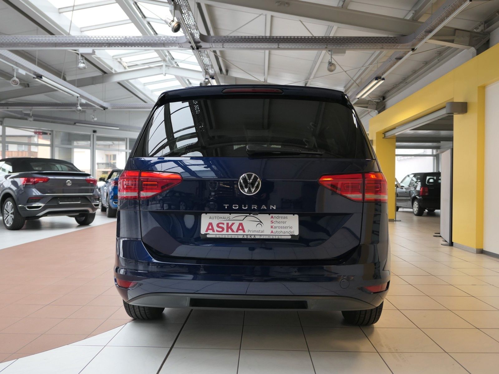 Fahrzeugabbildung Volkswagen Touran 1.5 TSI *7 Sitze*NAVI*AHK*ACC*RFK*LED...