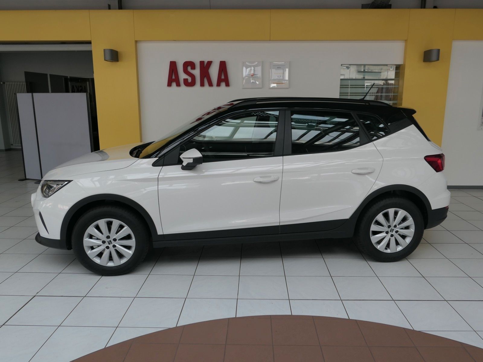 Fahrzeugabbildung SEAT Arona TSI Style Edition*ACC*AppConnect*LM