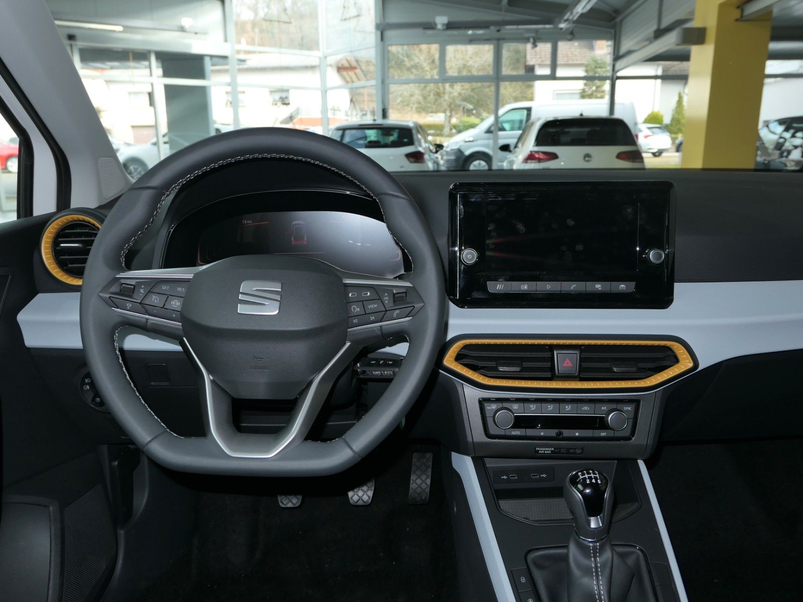 Fahrzeugabbildung SEAT Arona TSI Style Edition*ACC*AppConnect*LM