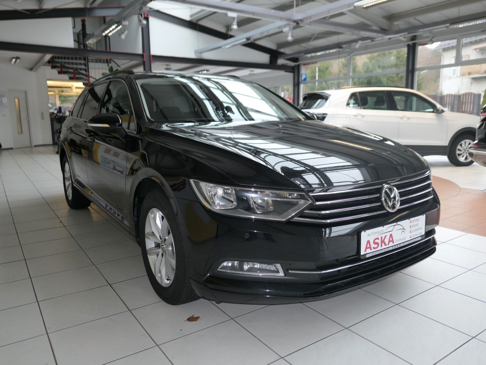 Fahrzeugabbildung Volkswagen Passat Variant TSI Comfortline DSG Automtik NAVI