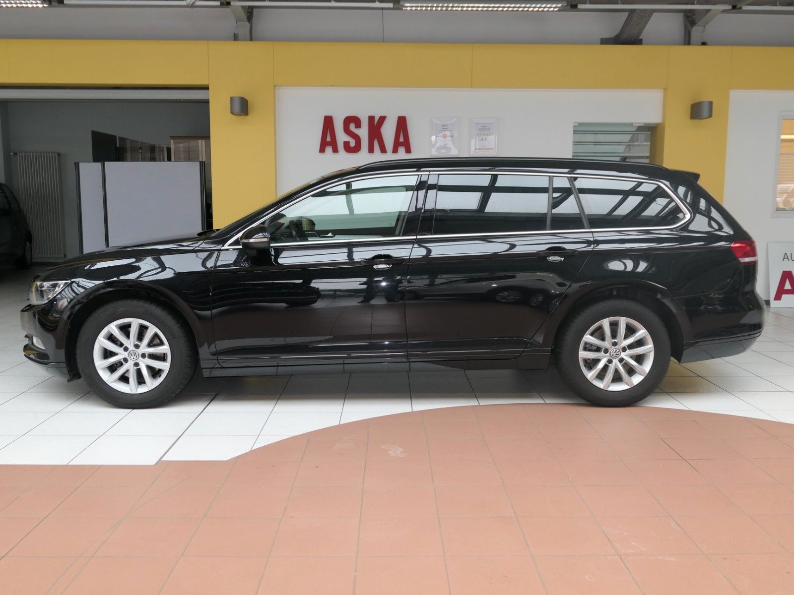 Fahrzeugabbildung Volkswagen Passat Variant TSI Comfortline DSG Automtik NAVI