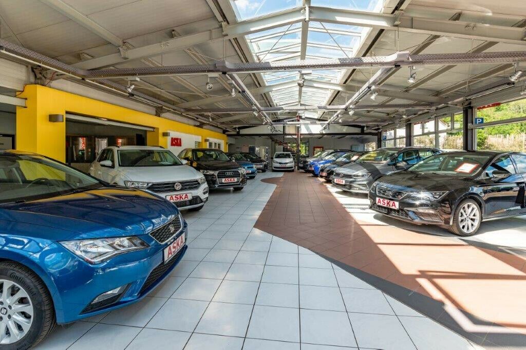 Fahrzeugabbildung Volkswagen Golf Sportsvan DSG NAVI+AppConnect LM