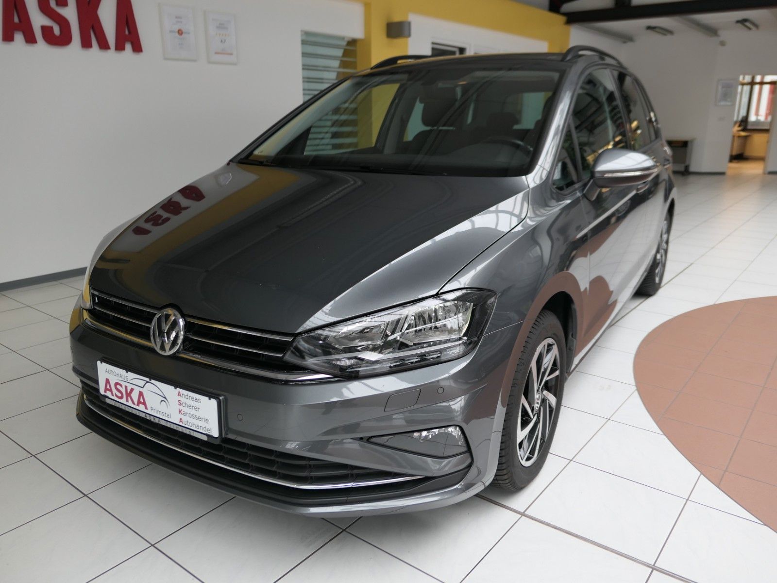 Fahrzeugabbildung Volkswagen Golf Sportsvan DSG NAVI+AppConnect LM
