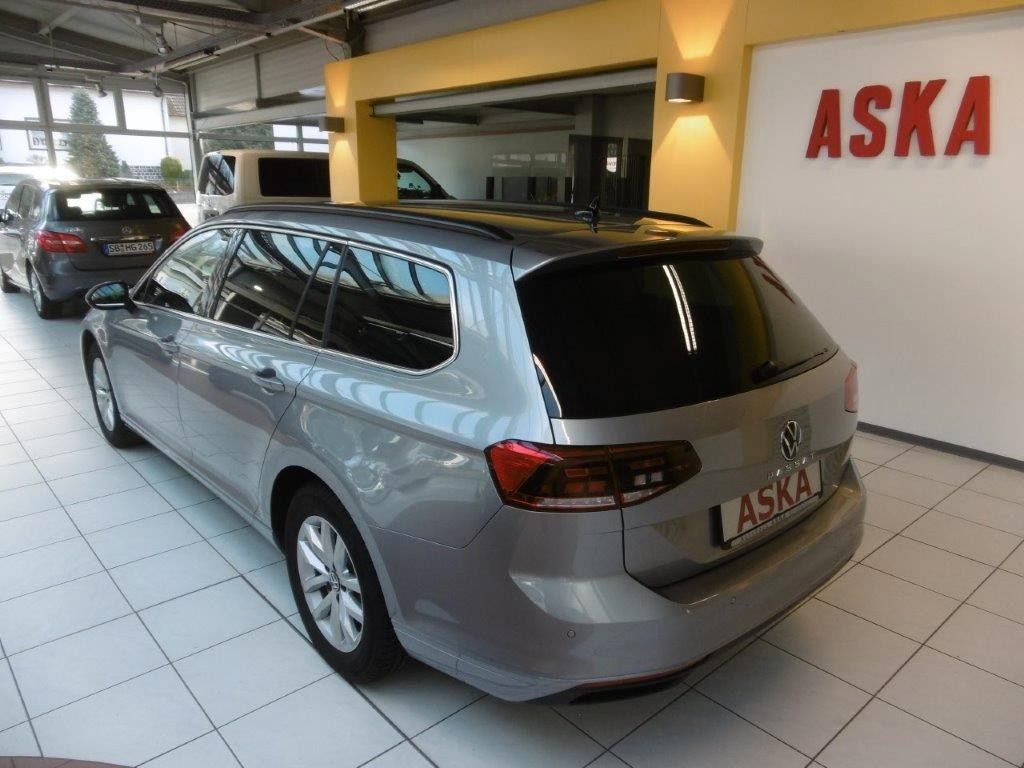 Fahrzeugabbildung Volkswagen Passat Variant 1.5 TSI  DSG NAVI LM AHK Komfort