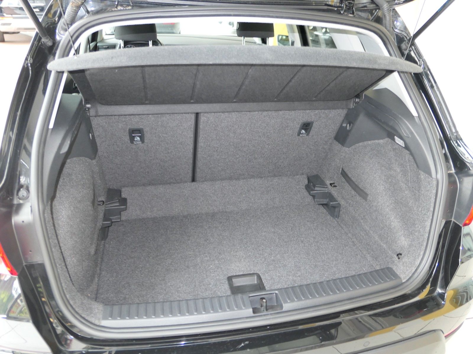 Fahrzeugabbildung SEAT Arona Style Navigation+Full Link*LM* HU/AU neu