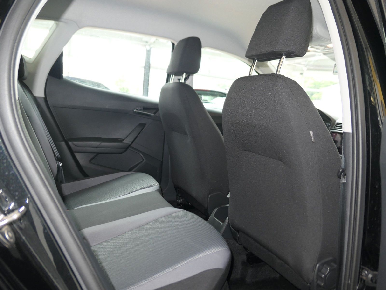 Fahrzeugabbildung SEAT Arona Style Navigation+Full Link*LM* HU/AU neu